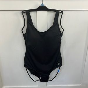 New w/ Tags - Hurley One Piece Swimsuit Large (Black)
